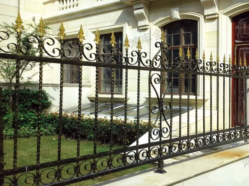 铁艺护栏